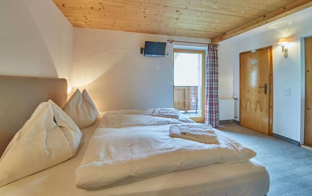 Sportpension Enzian Saalbach-Hinterglemm Esterno foto